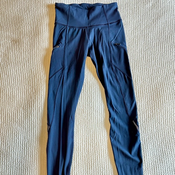 Lululemon speed tight *brushed - Picture 2 of 4